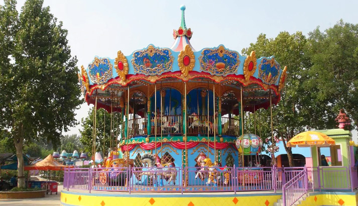Grand carousel ride for parks